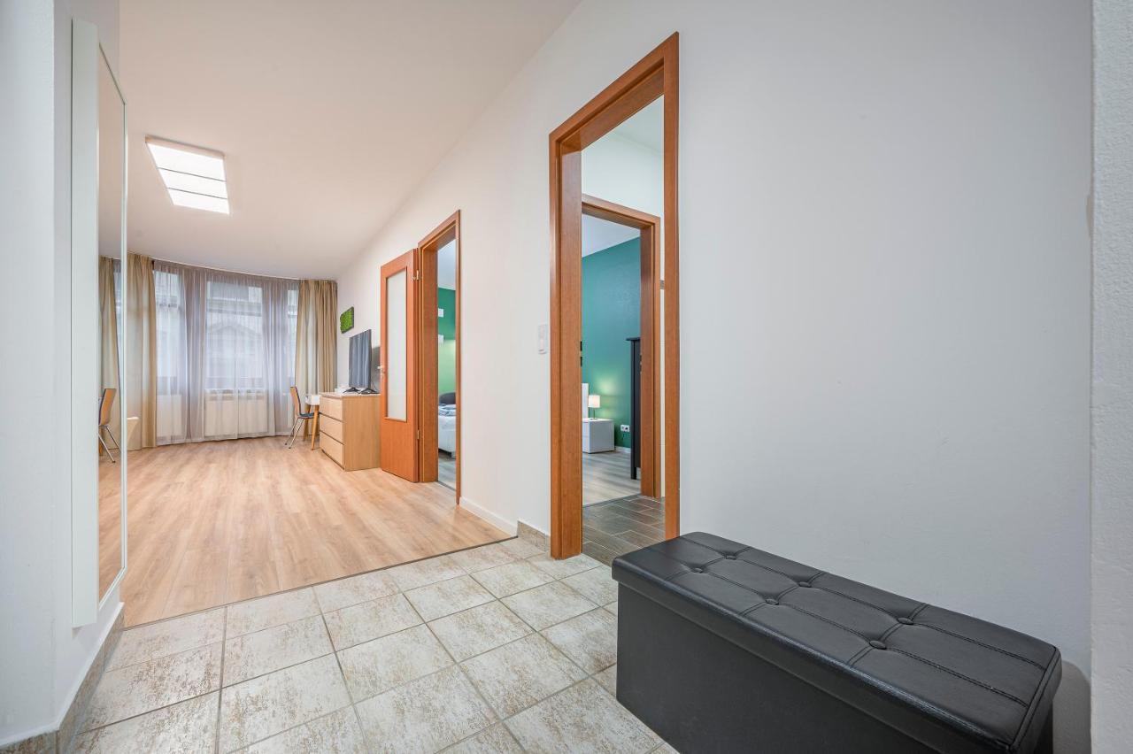 Modern Apartment With Garage Budapest Esterno foto