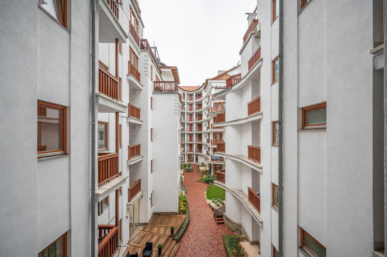Modern Apartment With Garage Budapest Esterno foto